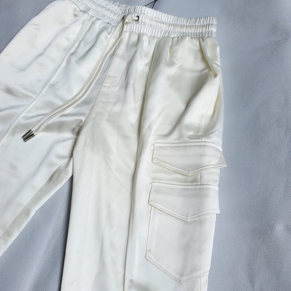 NWT$395 Cinq a Sept Sarie High Rise Cargo Pocket Ivory Track Pants Trousers Sz S - Picture 11 of 16